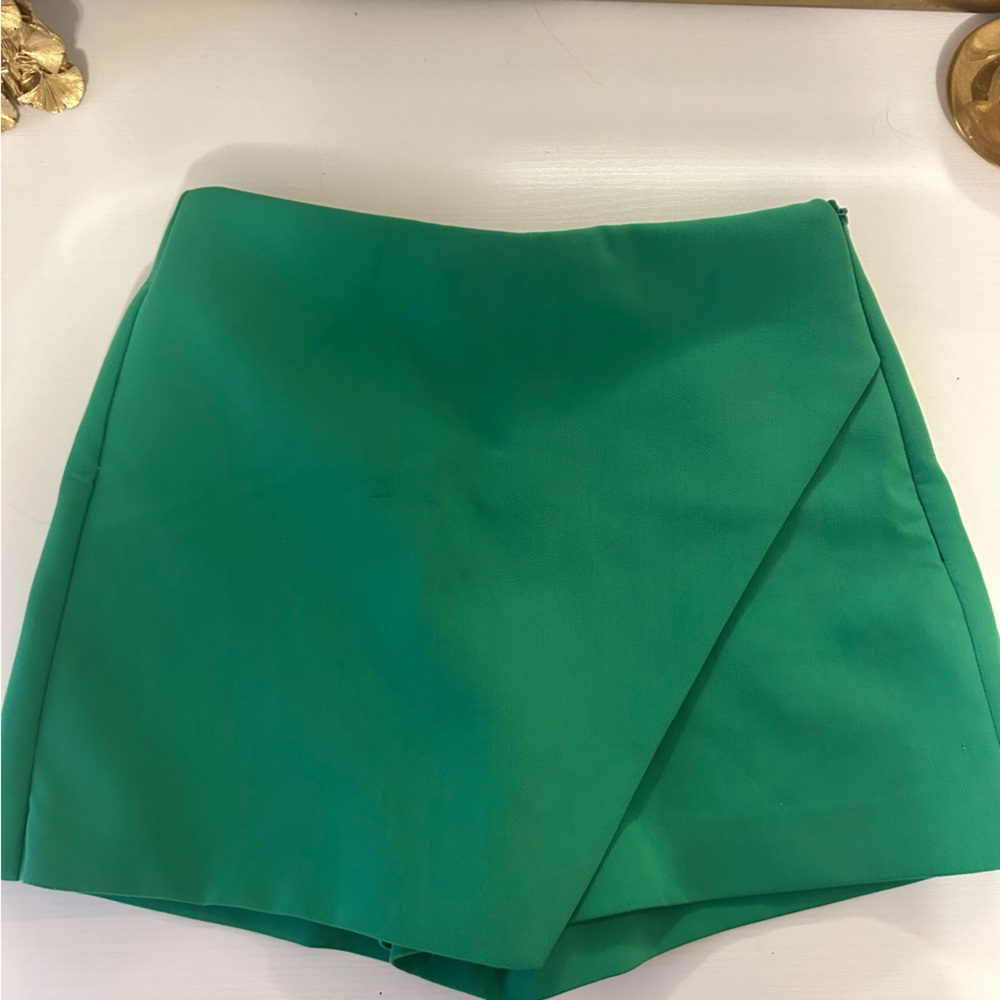 Zara Green Envelope Skort